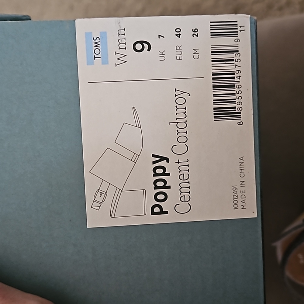 Toms Poppy shoes! - Picture 4 of 4